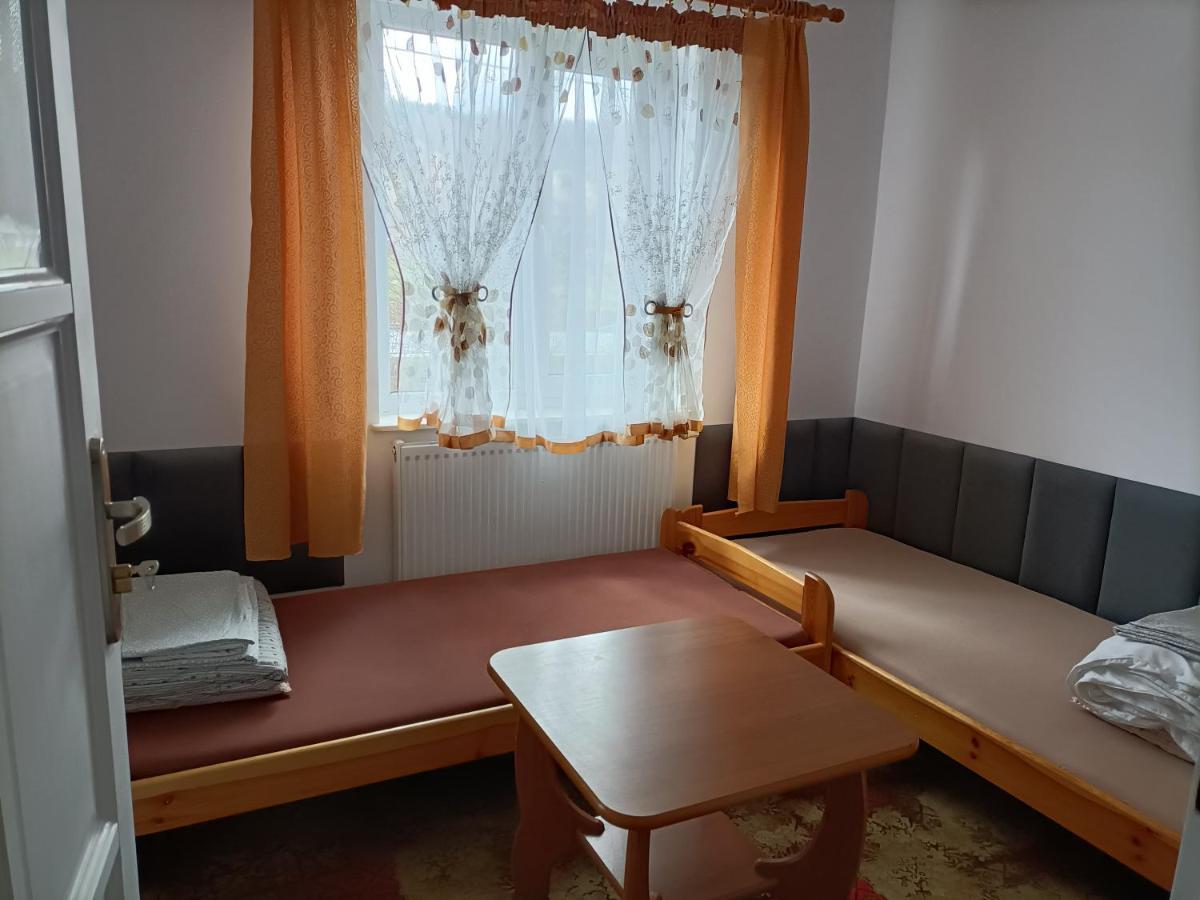 Jasionka 2 Apartment Ustrzyki Dolne Luaran gambar